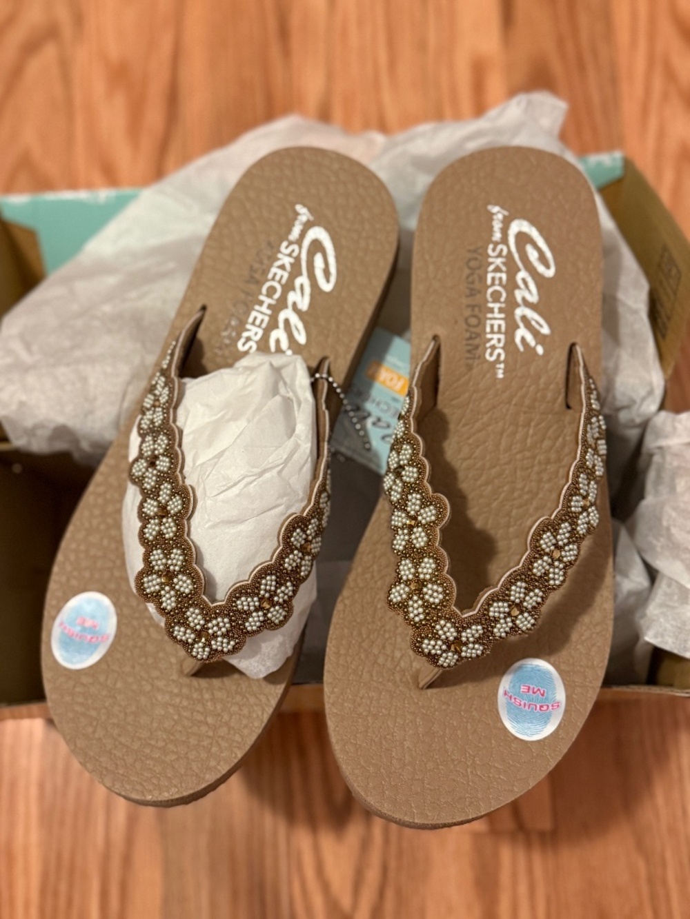 Sketchers Meditation Rare Elegance tan brown floral Flip Flop sandal W9 NWT